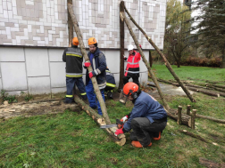 Épület megtámasztása