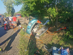 Több sérültet kellett kimenteni a tűzoltóknak