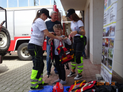 A balassagyarmati tűzoltóságra is ellátogattak a gyerekek