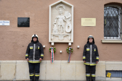 Koszorúzás