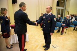 Elsőtiszti kinevezések és hősies helytállásért járó elismerések