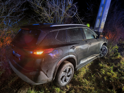 Közúti baleset Nagylóc és Zsunypuszta között