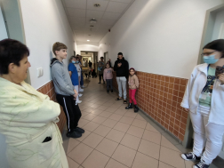 Tűzoltóautón érkezett a Mikulás Balassagyarmatra