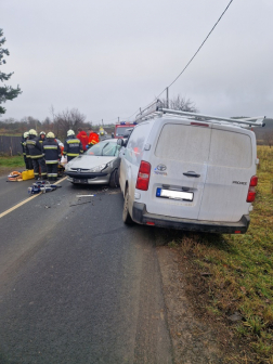 Frontális karambol történt Nógrád település közelében
