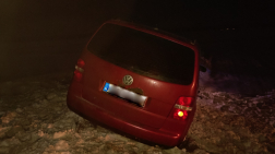 Több autó is az árokba hajtott a 22-es főúton