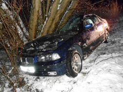 Közúti baleset Cered és Zabar között