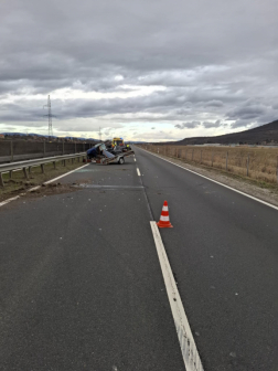 Közúti baleset történt a 21-es főúton