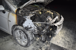 Autótűz Salgótarjánban