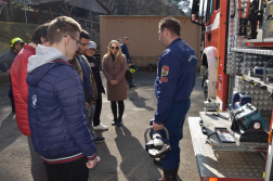 Autista és középsúlyos értelmi fogyatékos tanulók látogattak el a tűzoltókhoz