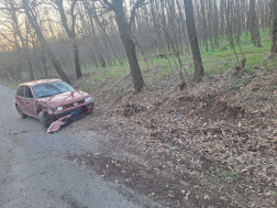 Közúti baleset Nógrádsáp és Nézsa között