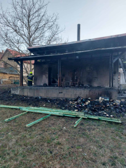 Kigyulladt egy melléképület Szuhán