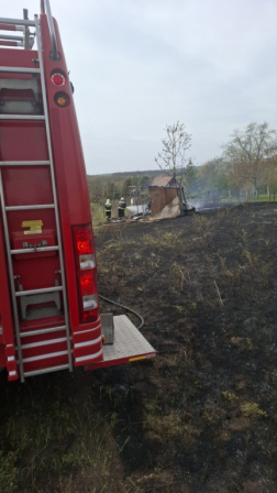 Melléképület lángolt Palotáson