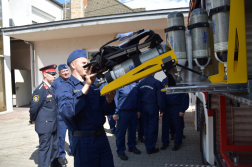 Gépjárműfecskendő átadás Balassagyarmaton