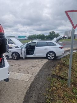 Közúti baleset a 2-es főúton, Rétság közelében