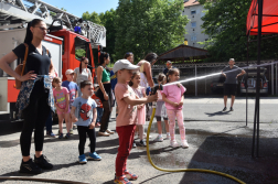 Megnyíltak a szertárkapuk
