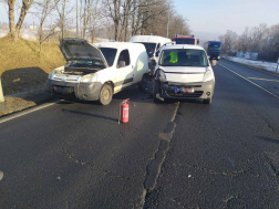 A sérült járművek